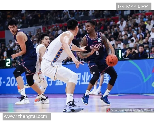 马尚布鲁克斯的篮球生涯与成就探讨:从职业生涯到个人影响力的全面分析